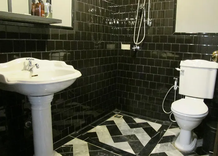 J No.14 Bed & Breakfast 3*