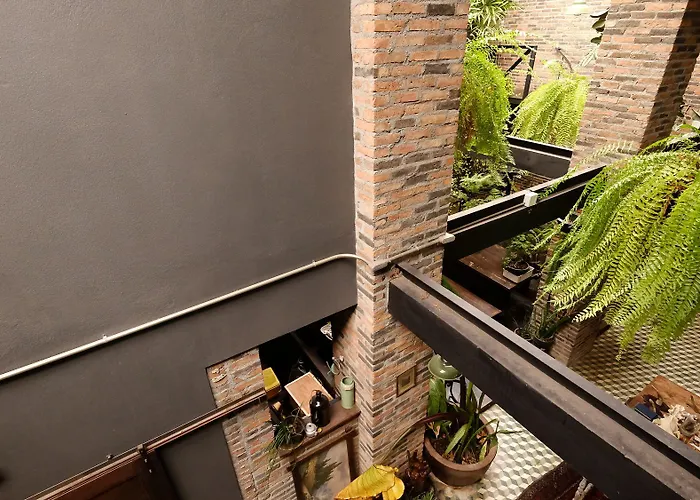 J No.14 Bed & Breakfast Bangkok